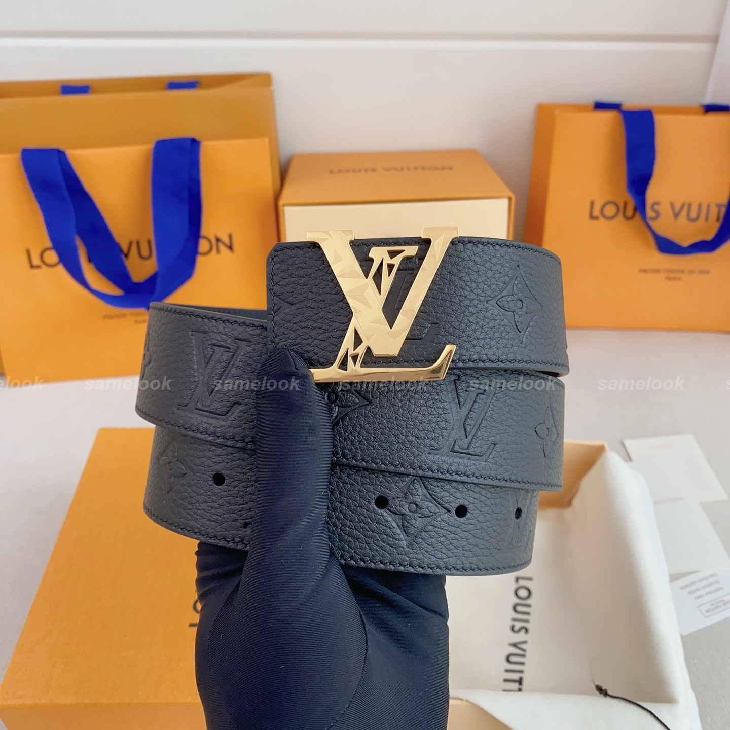 루이비통 이니셜 리버서블 벨트