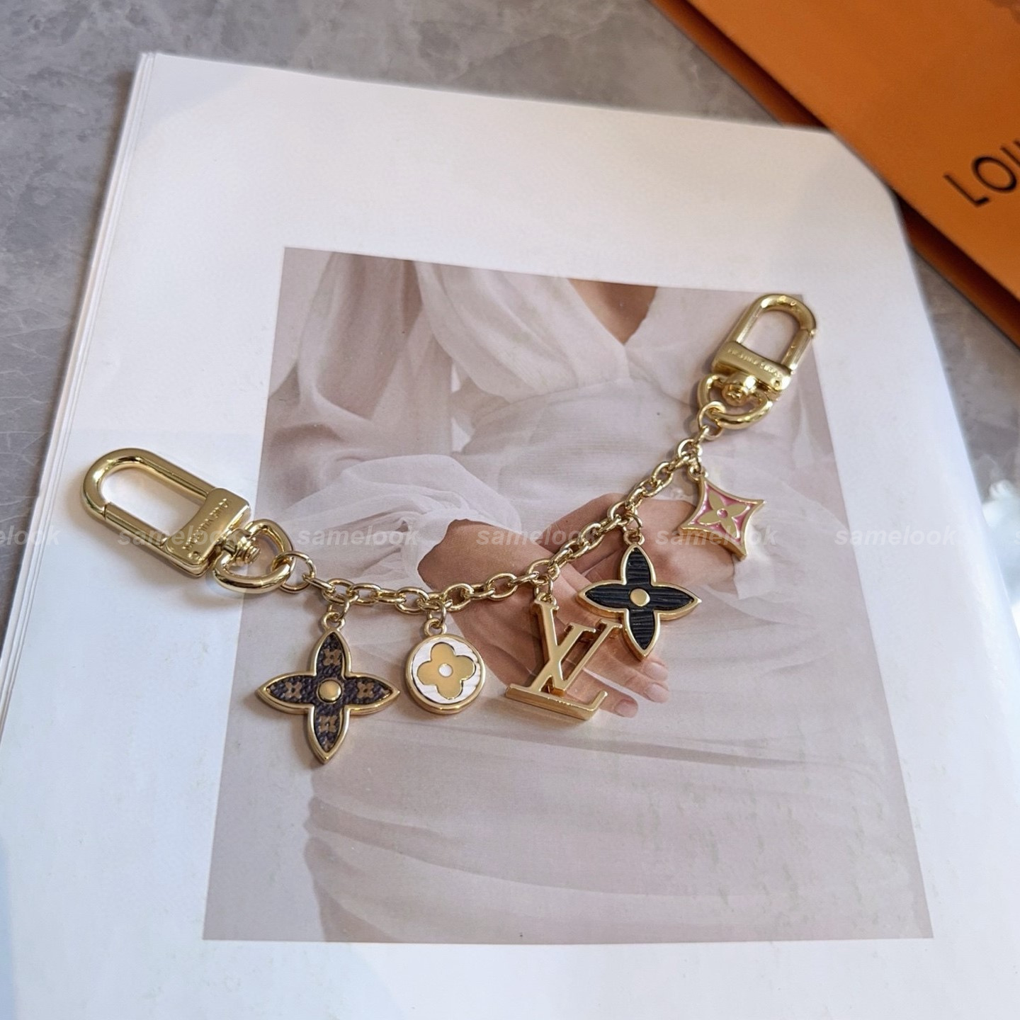 루이비통 스프링 스트리트 체인 백 참